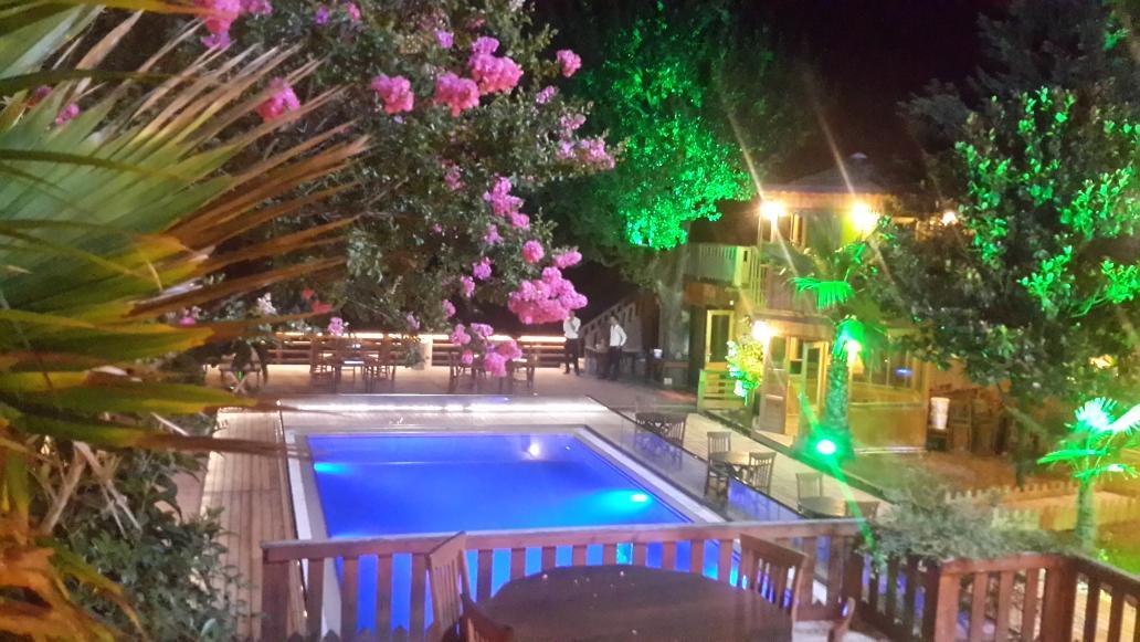 Evita Mangalbasi Cafe Denizkoskler Istanbul