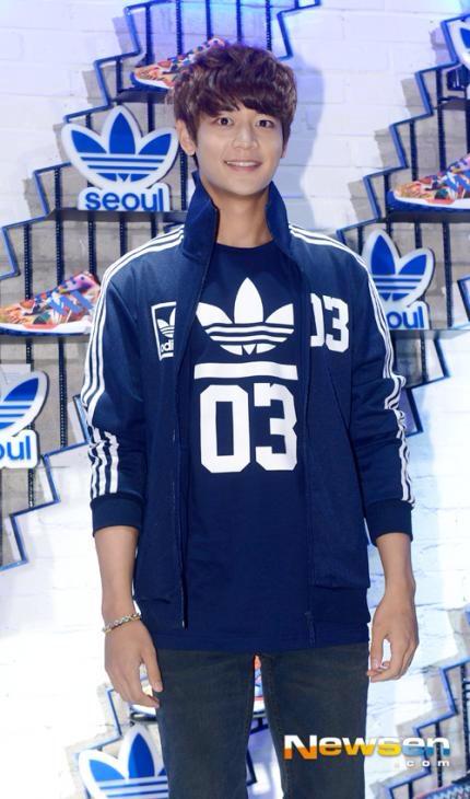 prfvckminho's tweet photo. RT @almightykeybeom: 140731 Minho - at Adidas Originals Flagship Store Opening in Seoul #10 http://t.co/5mo2u8PW0H
