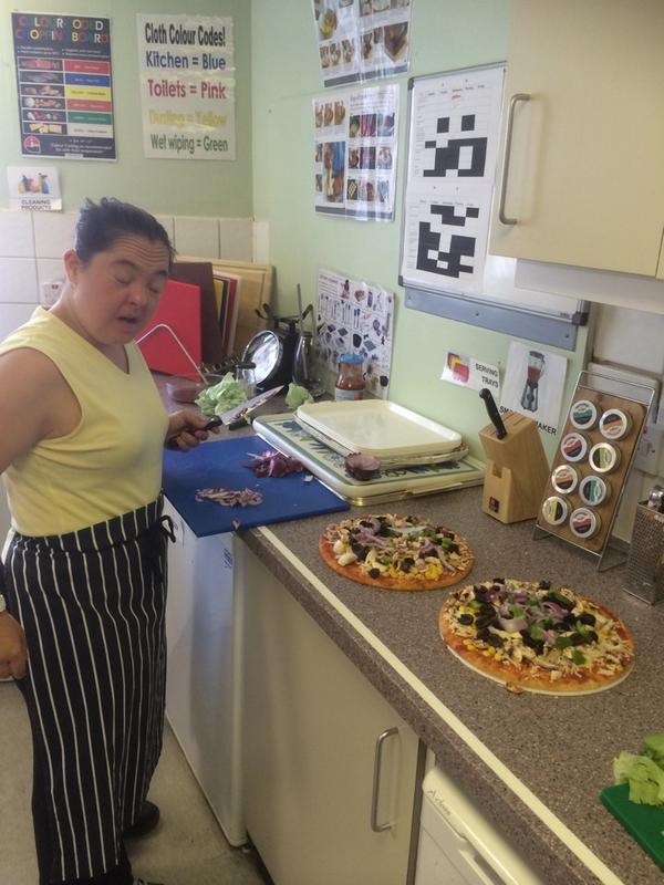 BridgeBalham's tweet image. Cutting onions always makes your eyes water #pizza