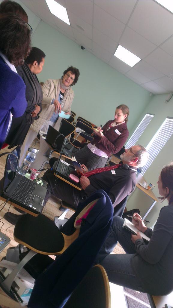 SUBlendedlearn's tweet photo. More academics increasing their blended learning knowledge #ml101 #BLMaties http://t.co/yvgmi1iD0X