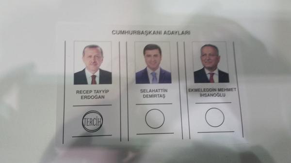 Mukaddes7's tweet photo. Almanyada Secimler basladi... Oyumuz tabiki..... http://t.co/Ti363EQYgz