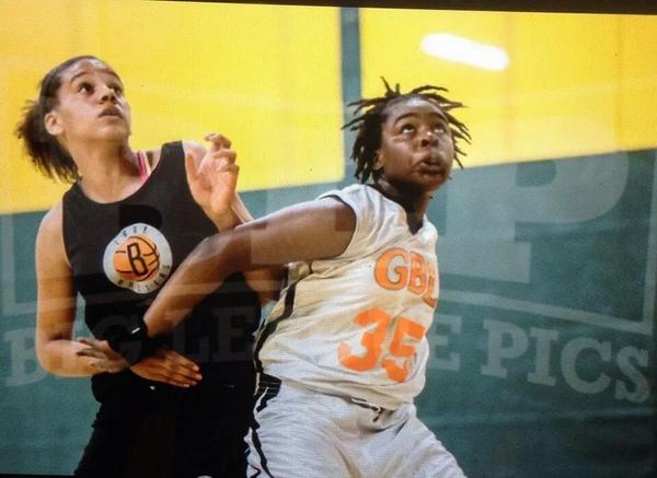 ceeloash's tweet image. My very athletic daughter killing them @AAU Basketball