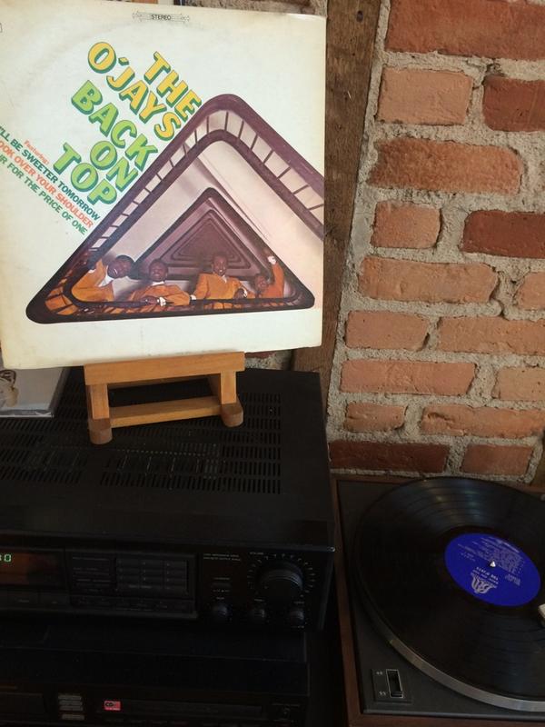 rn9records's tweet photo. O'Jays on Bell Records http://t.co/TUlLjT4sD1