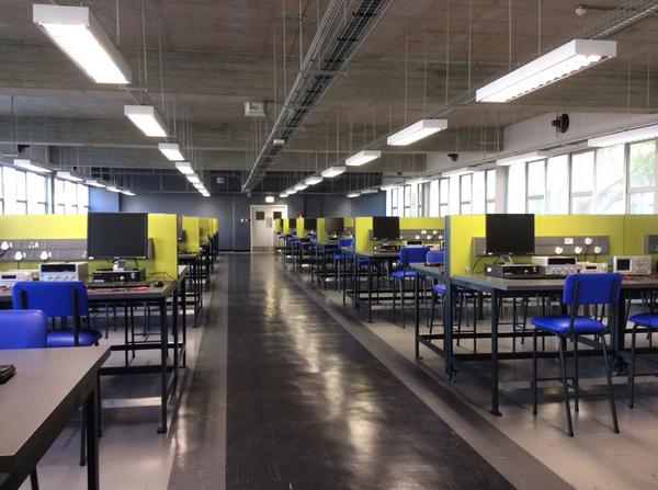 A newly refurbished &amp; upgraded electronic lab at Electrical &amp; Electronic Engineering looking great! Before &amp; after.