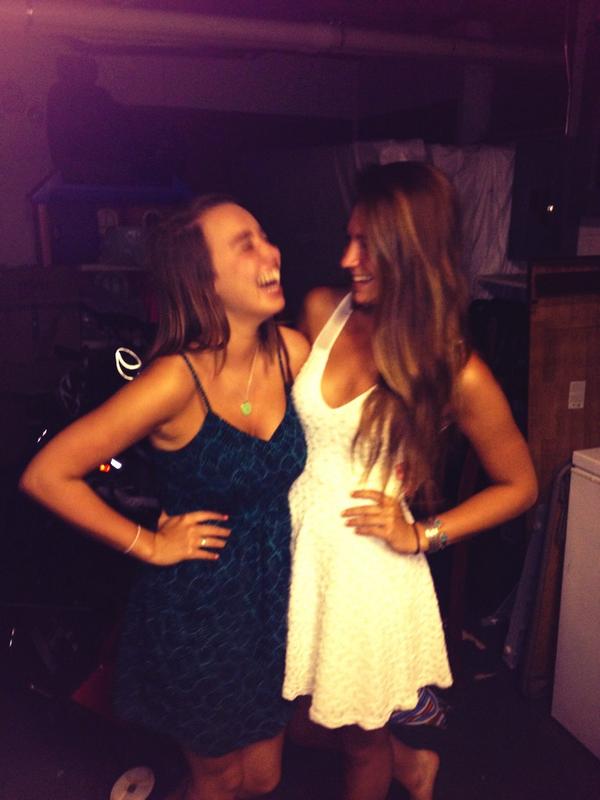 rachelkeelan's tweet photo. Bday shoutout to my best friend @Mogden_ 😘 I'll miss your laugh most http://t.co/xaPAdFPUUU