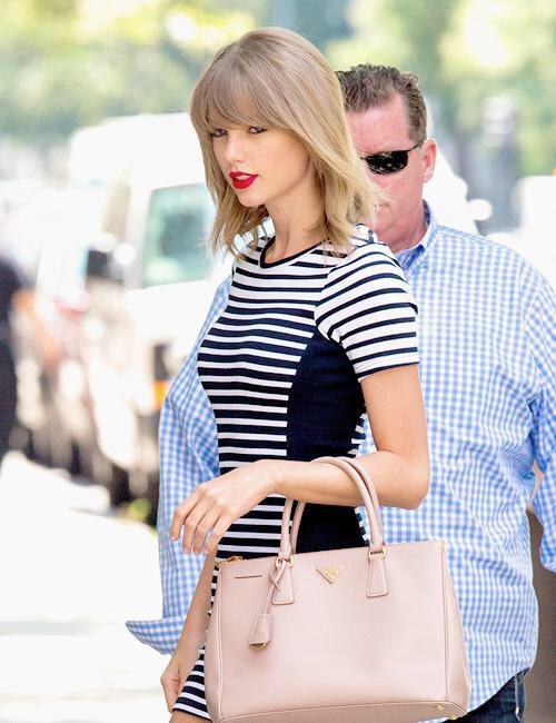 TSwiftOnVEVO's tweet photo. @TaylorSwift13 hit the studio (again) today in NYC. Everything is getting ready... #NewSingle #5thAlbum http://t.co/CEwx3n4i2F