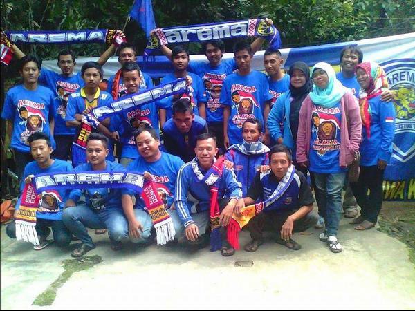 KAMI_AREMA's tweet photo. Silaturahmi bersama #AREMA_PLAT_R http://t.co/J8NJzNEDtc