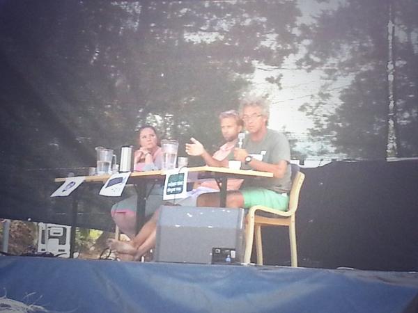 liselorentzen's tweet photo. Æ e så forelska i @Partiet og @rasmusjmh at det e flaut. Nei, kem prøve æ å lure. ♥♥♥ #NUsommer http://t.co/SiZhleucEH