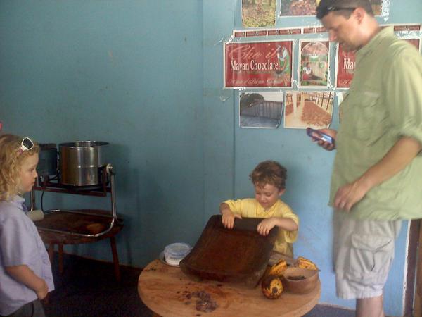 cockscombmaya's tweet photo. Yesterday was even more Fun at the Che'il Mayan chocolate Factory, making chocolate. Open to all as a new tour http://t.co/hBNAXFxLYA