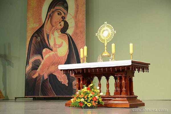 TVCancaoNova's tweet photo. Vamos adorar a Deus??
Ele quer entrar e transformar a sua vida, basta vc querer e se abrir.
http://t.co/rekqbpiuOV http://t.co/v1Hy0tPtbs