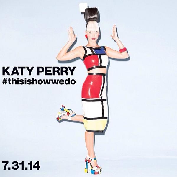 KatycatKelly_'s tweet photo. #ThisIsHowWeDoVideoTODAY http://t.co/0CWGPhgm34