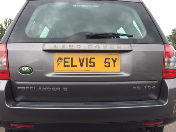 joparsons90's tweet photo. @ShitNumberPlate - Elvis, alive and well and shopping in Tesco!! http://t.co/yYQX4lVGuW