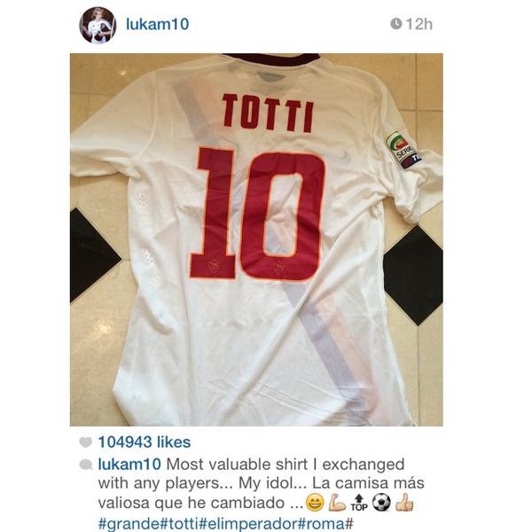 10 Francesco Totti - Page 12 Bt4UQDJCUAEqR-n