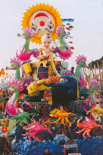 CarnevaleFano's tweet photo. Tutti a #Fano Città del #Carnevale per un #mare di #divertimento!
Info #Carnevale #estate2014 http://t.co/FEOpHTPUy6 http://t.co/QrbCAa4I8u