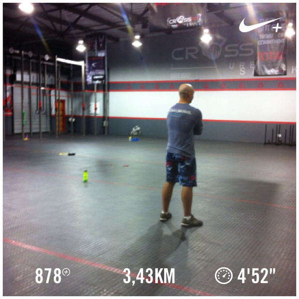 srcullum's tweet photo. Nice way to loosen the legs and lungs before crossfit I just ran 3,43 km with Nike+. http://t.co/O2KWrZy8JY #nikeplus http://t.co/52YxAaWuZz