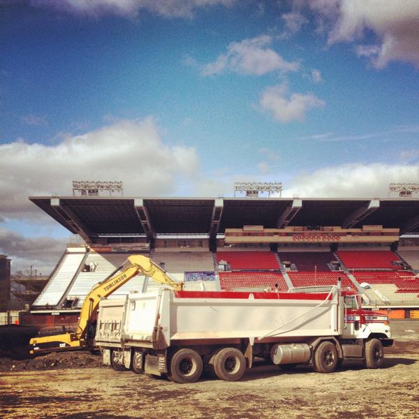 Looks great! RT <a href="/tomlinsongroup/">Tomlinson</a>: #ThrowbackThursday: Tomlinson's 1st day at #Lansdowne exciting project! #TBT #Ottawa