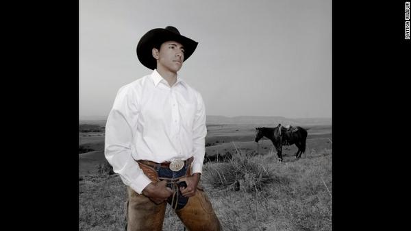 grinsli's tweet image. What do #NativeAmericans really look like? Talking #Project562 w/ @matikawilbur @NativeApprops cnn.it/1qsosW4