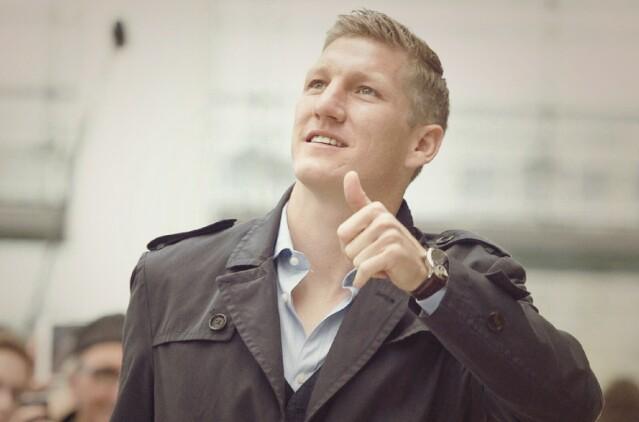        !                                                                 ! Birthday to Bastian Schweinsteiger# 