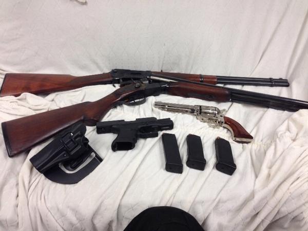 BaltimorePolice's tweet photo. #ASaferBaltimore These weapons were seized during an intensive narcotics investigation conducted by #BPDNE-Ops 1 http://t.co/i9EE8I3awn
