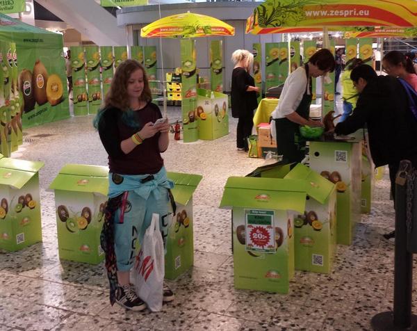 NollKIT's tweet photo. NollKIT kiwi-irkkar! #kiwi #irkk http://t.co/ELRxztcWeW