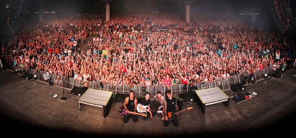 falloutboy's tweet photo. 7/23 - Charlotte, NC @ PNC Music Pavilion - #MONUMENTOUR http://t.co/cUQA7rGpgf