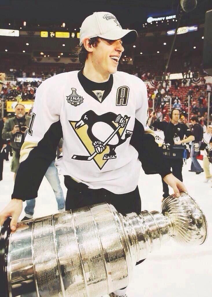 A happy birthday to Geno!!!
*Evgeni Malkin* 