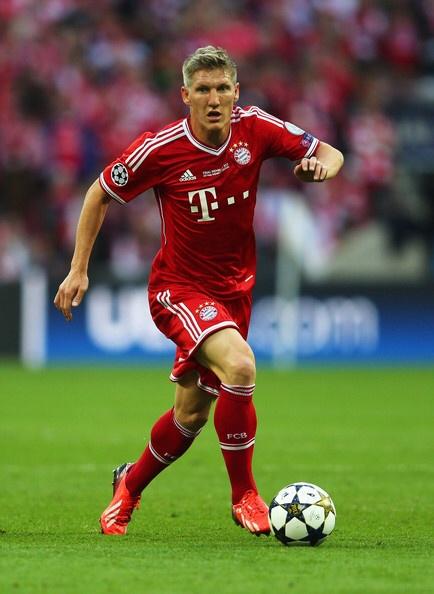 HAPPY BIRTHDAY Bastian SCHWEINSTEIGER!!!! 