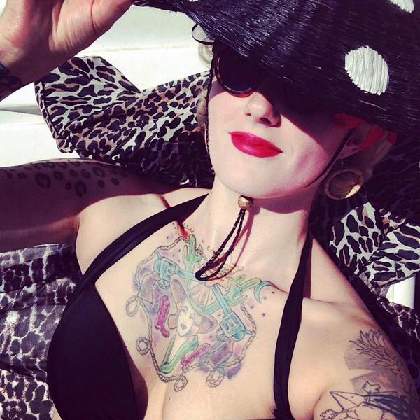 Ink_revolt's tweet photo. “@GreyhoundVintag: Another #Spain #TBThursday TAKE ME THERE NOW! http://t.co/Cfv8kdRl13” god damn x
