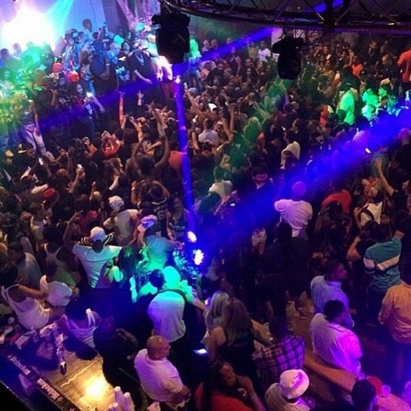 Hitmakerfanpage's tweet photo. Centro Fridays this week all women free and dudes ten bucks... Come see what the talk about.. http://t.co/pQ2ZzZtIgC
