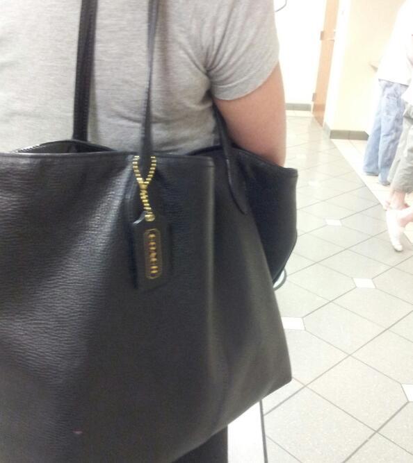 Tacky. "coach"? Lol, nope. http://t.co/7y3LnF9hw6<a href="/tag/mvsales"class="tags"><span>#mvsales</span></a>