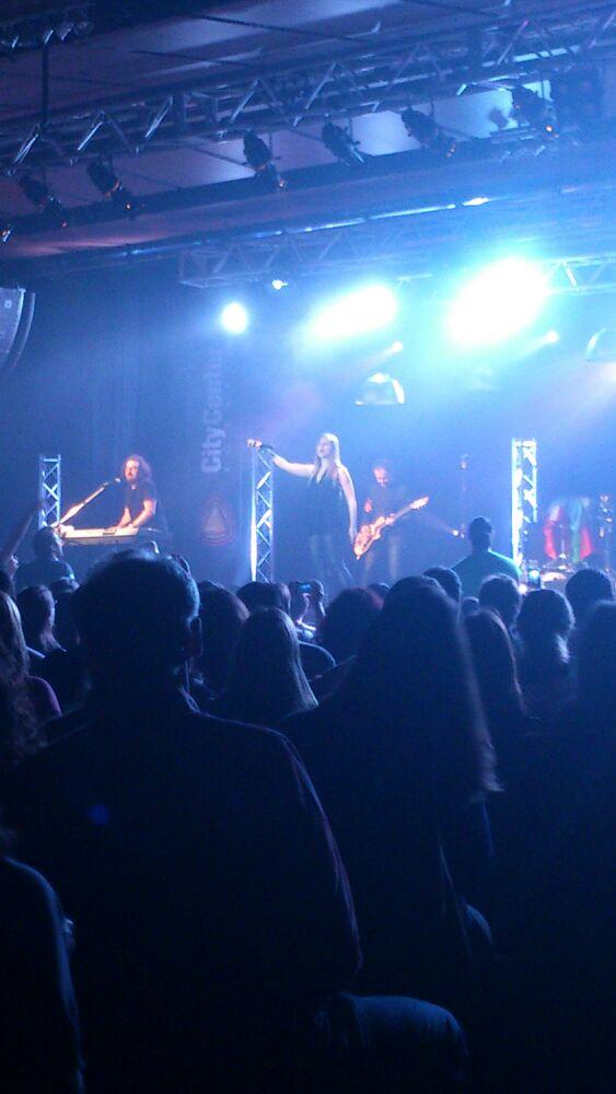 JorgelinaMunhoz's tweet photo. @LOVGFansMundo en rosario argentina!!!!!! http://t.co/OGyW4BjEWr