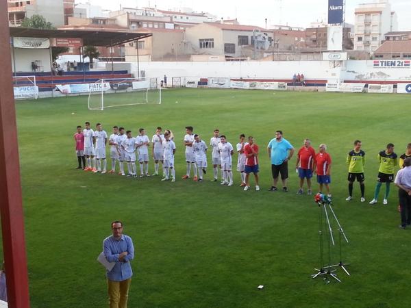 Yeclano_dptvo's tweet photo. Y del filial con @JonatanPM82 y @kikeyecla de entrenadores http://t.co/0EIqS35nEQ