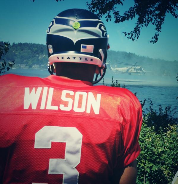 russell wilson red practice jersey