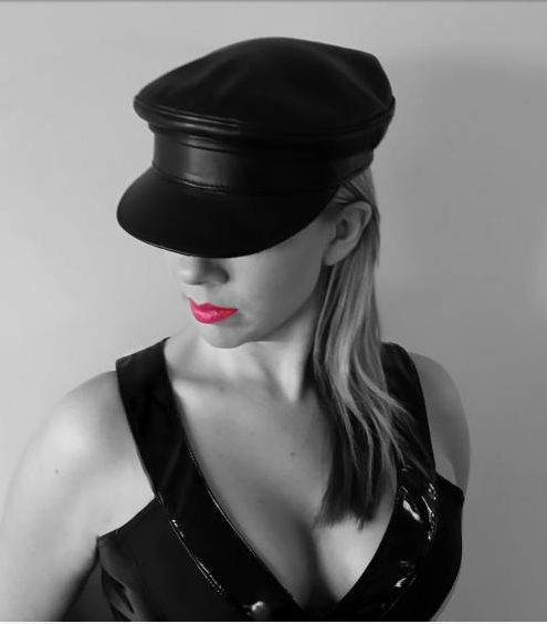DaniEeow's tweet photo. Toronto's finest @LadyAzelle on #EEOW http://t.co/WGypeE37Wt #BDSM http://t.co/uS7TUey9LJ