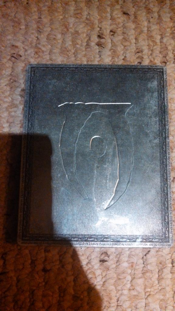 GodlyGameReview's tweet photo. Beautiful. Oblivion 5th anniversary edition, all DLC's includes. This an @dragonage origins are my favs.

@Bethblog http://t.co/k86MOWneV9