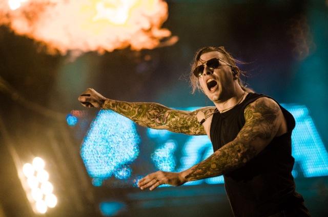 Happy Birthday to one of the
greatest frontmen around, M.
Shadows 