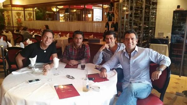 negroaraiza2's tweet photo. Comida de tornillos semanal!!!!  Que ricooooooo @SANDARTI @janmexico @burrovan http://t.co/ETKx4CCcR4