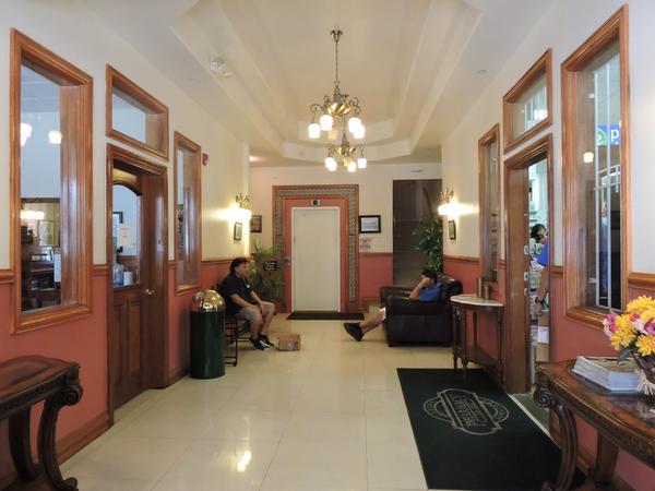 Laredo_Main_St's tweet photo. Visited @RialtoHotel1925 today...what a beautiful historic building with beautiful views!! Thank you for having us! http://t.co/o4Z1a0M4cA