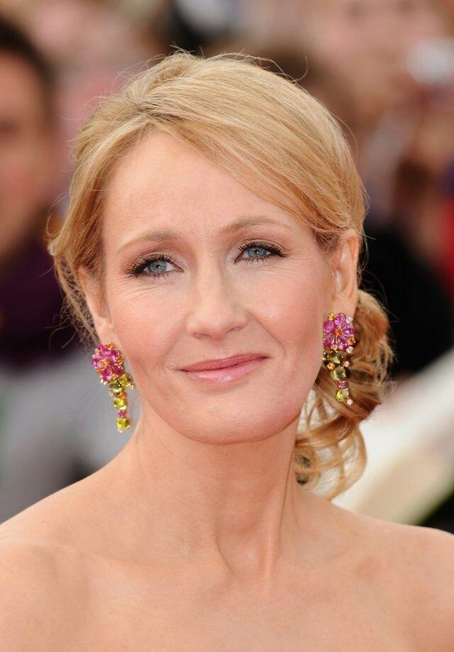 Happy Birthday J.K. Rowling! youre so awesome! 