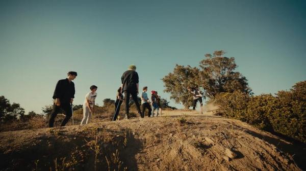 risqueroses's tweet photo. #5SOSAMNESIAVIDEO #MTVHottest 5 Seconds of Summer http://t.co/MH8Zl9MGxe