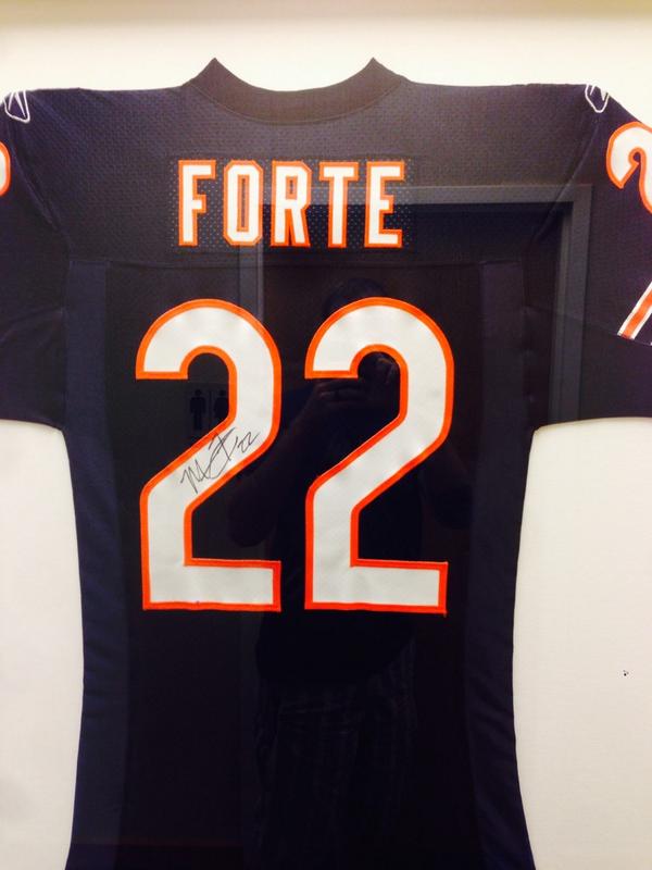 RedheadRandy's tweet photo. Mr @MattForte22 this is your 2000 yard year! Bear down @ChicagoBears http://t.co/vya4PTDTfj
