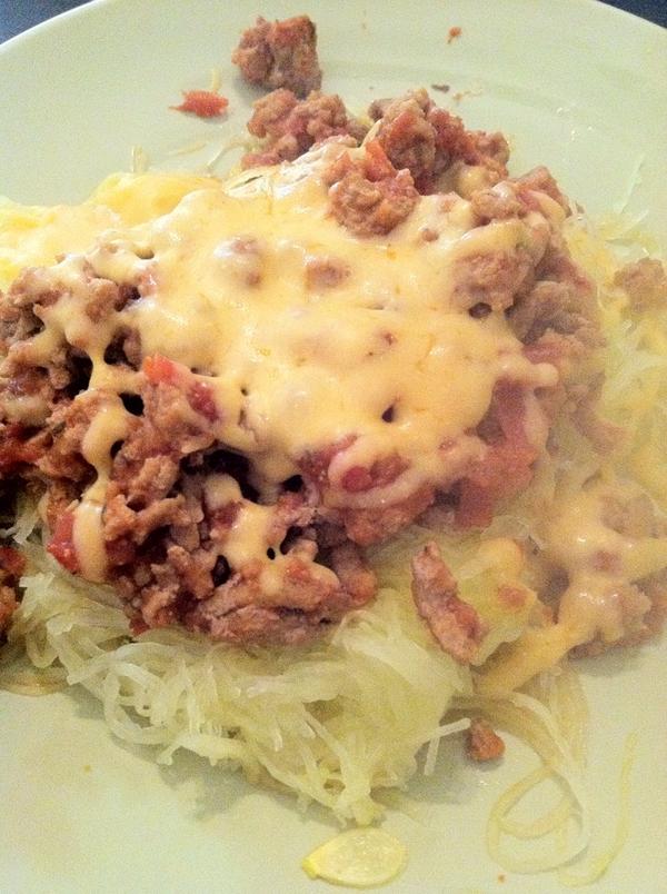 ittybittyfiitty's tweet image. Macros spent on cheese (and sghetti squash) are macros well spent #twye #macros #fitfam #dinner #delicious