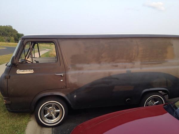 straightdust23's tweet image. #RapeVan