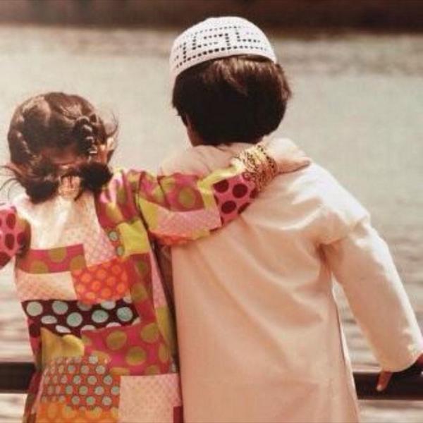 جعل عيني ماتذوق الحزن في عضيدن لازهمته تحزم واعتزي