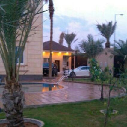 كلهم لحظه وانت عمر