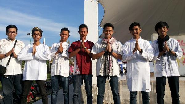 Rony_Uruha's tweet photo. Minal aidin walfaidzin @IdCHARACTER http://t.co/ElV5krMj3N
