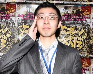 humanbeatboxabc's tweet photo. 【すらぷるため】
2009年に17歳という若さで日本チャンピオンになった日本を代表するビートボクサーの一人。グルーヴ感あふれるテクノ系のビートを中心としたスタイルは、一つ一つの音が硬く安定していて聴く人を虜にする。 http://t.co/BJHJNUGTa7