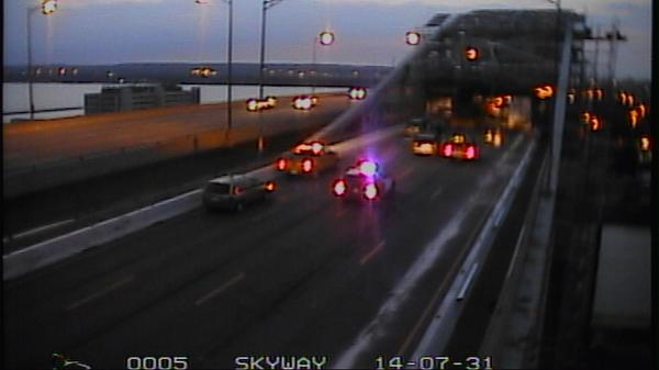Toronto Bound Burlington Skyway Updated Toronto Bound Lanes Qew Remain Closed Burlington Skyway Accident Cp24 Scoopnest