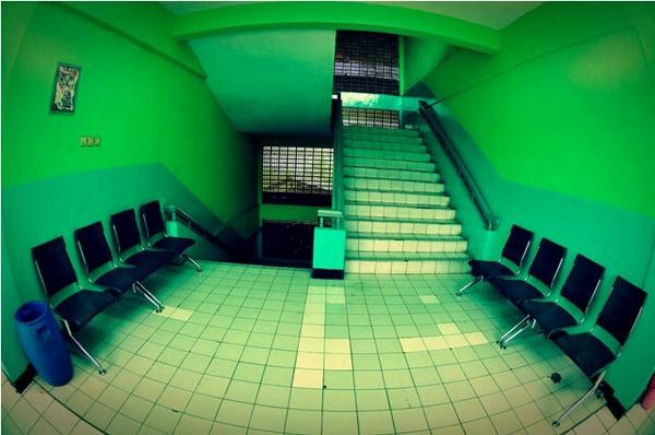 Hayo,ada yang kangen tangga ini gak?haha