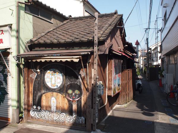 千住宿場町通り、
気持はわからんでもないが、色々残念だ。